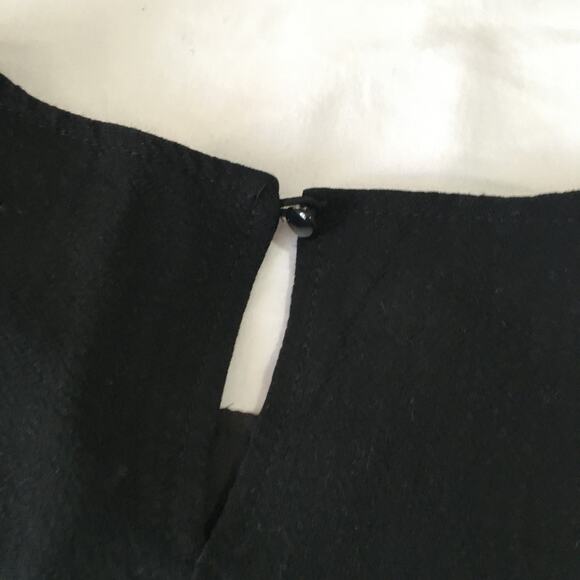 ANNIEWEAR size small black with a cream Bric-a-brac detailed accent sleeveless - Picture 6 of 11